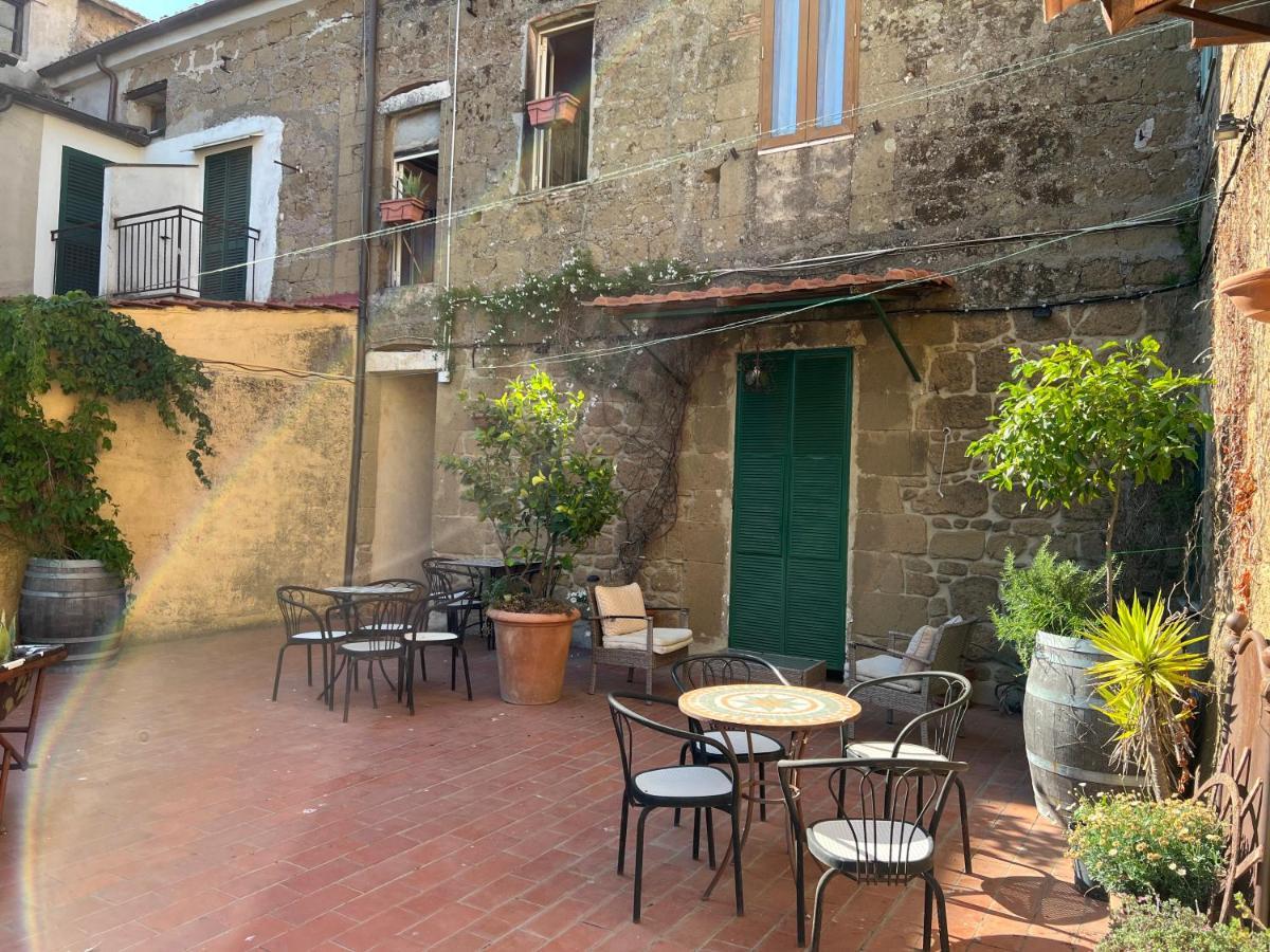 Affittacamere Licenza N.1 Presso La Magica Torre Pitigliano Eksteriør bilde