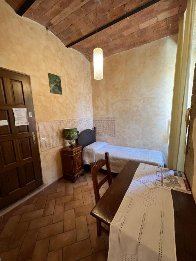 Affittacamere Licenza N.1 Presso La Magica Torre Pitigliano Eksteriør bilde