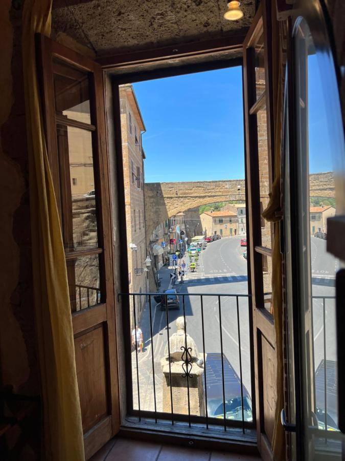 Affittacamere Licenza N.1 Presso La Magica Torre Pitigliano Eksteriør bilde